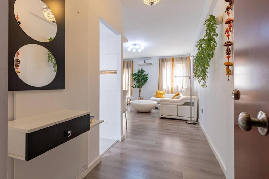 Triana Maestro Deluxe By Valcambre Lägenhet Sevilla Exteriör bild